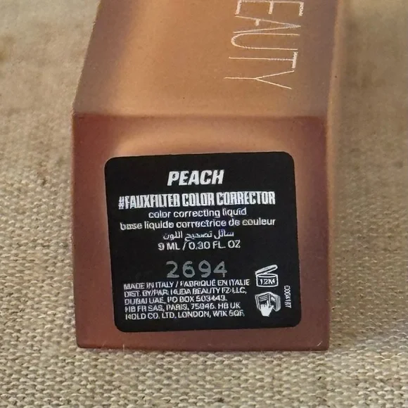 Huda Beauty #FauxFilter Color Corrector - Picture 4 of 7